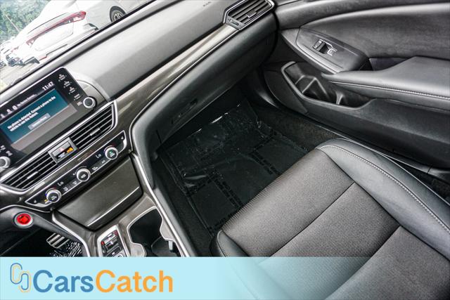 2019 Honda Accord Sport 2.0T Image 27 of 45