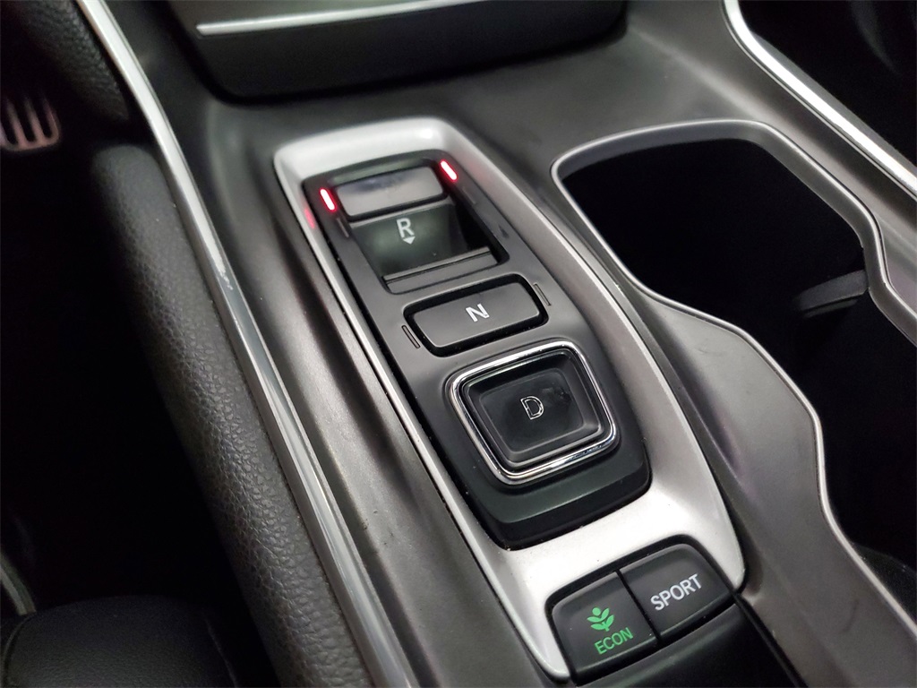 2019 Honda Accord Sport 2.0T Image 24 of 38