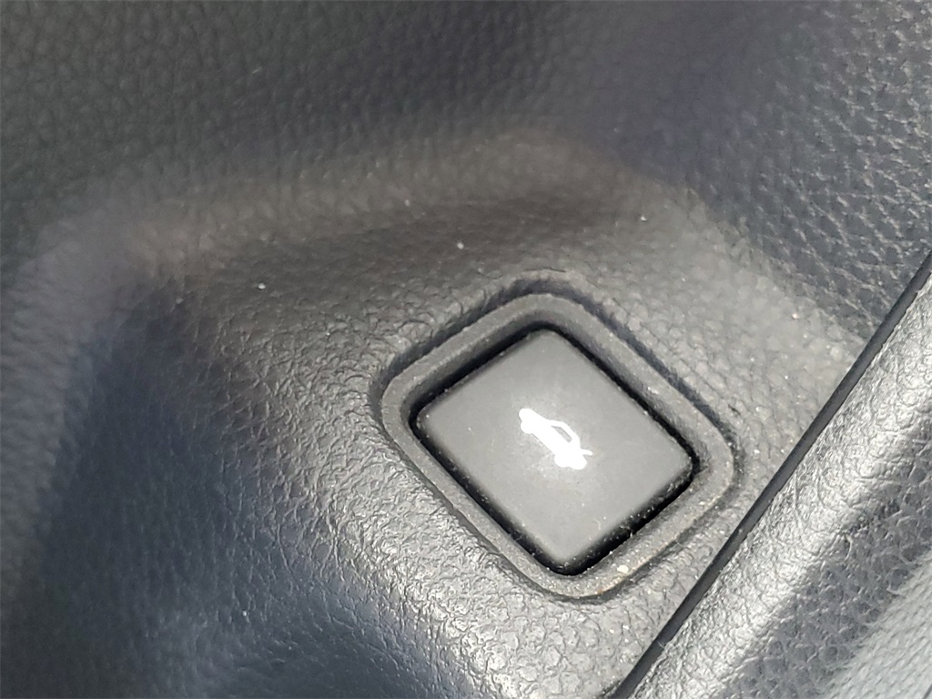 2019 Honda Accord Sport 2.0T Image 30 of 38