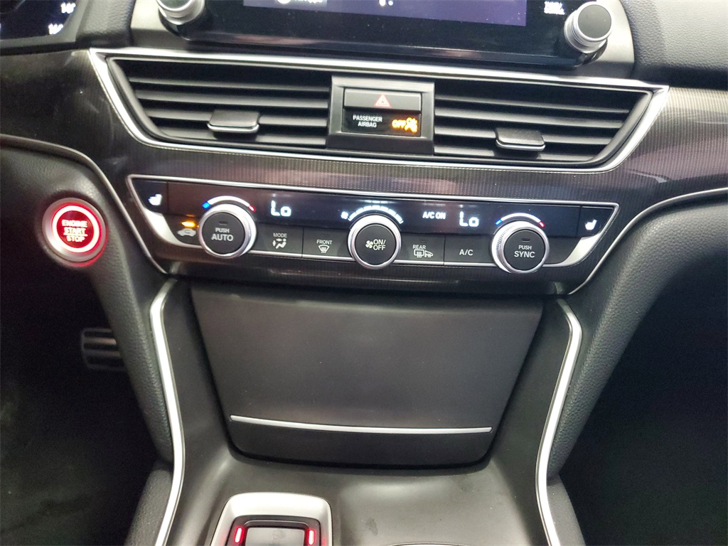 2019 Honda Accord Sport 2.0T Image 23 of 38
