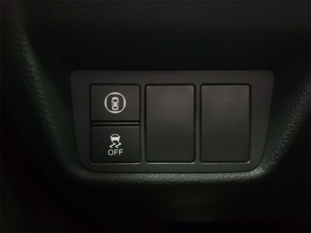 2019 Honda Accord Sport 2.0T Image 33 of 38