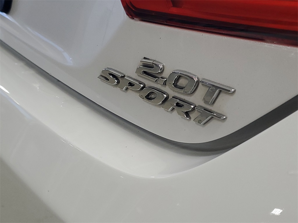 2019 Honda Accord Sport 2.0T Image 32 of 38