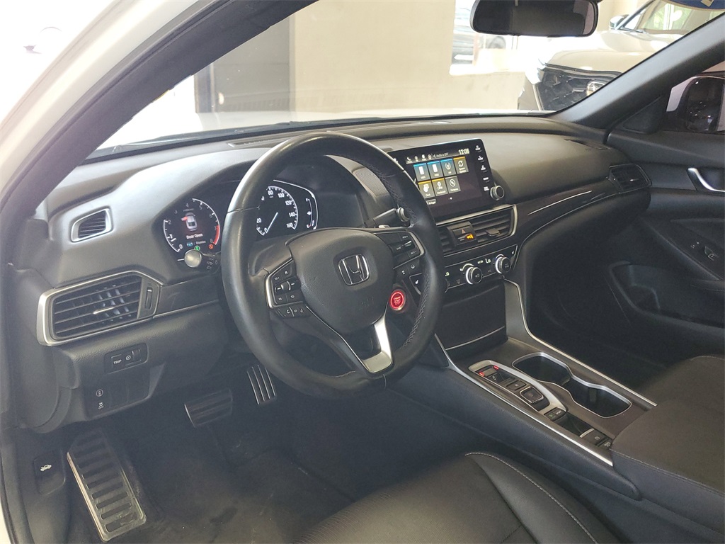 2019 Honda Accord Sport 2.0T Image 13 of 38