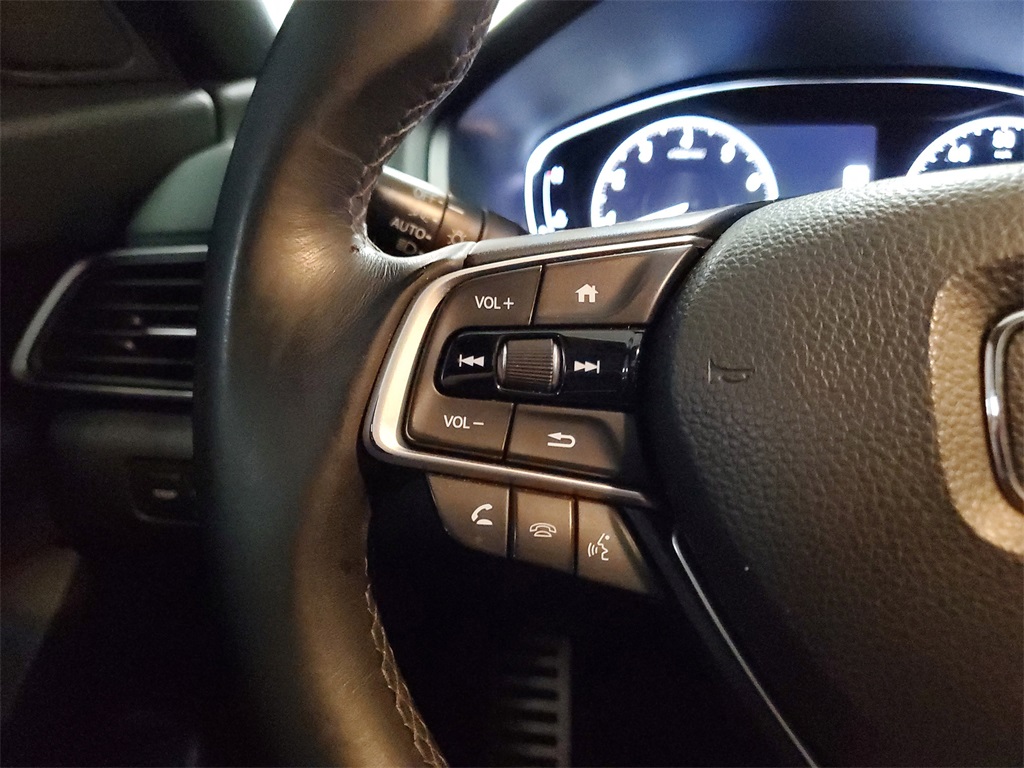 2019 Honda Accord Sport 2.0T Image 31 of 38