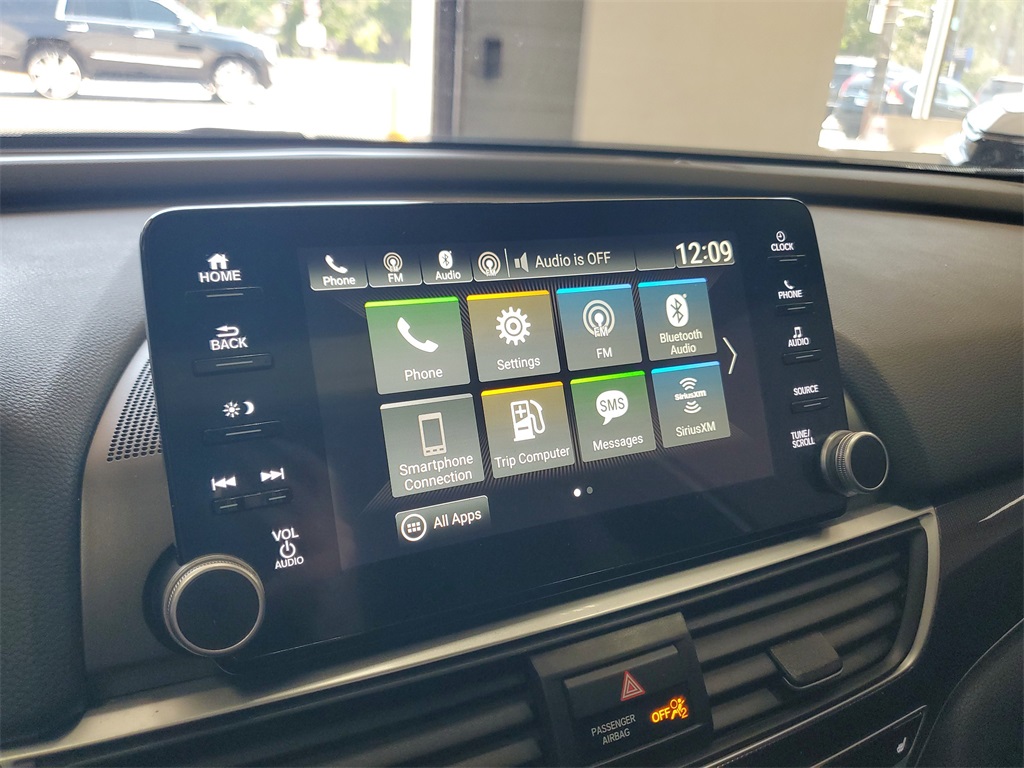 2019 Honda Accord Sport 2.0T Image 20 of 38