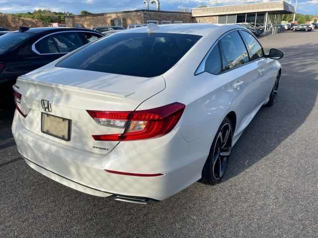 2019 Honda Accord Sport 1.5T Image 4 of 9