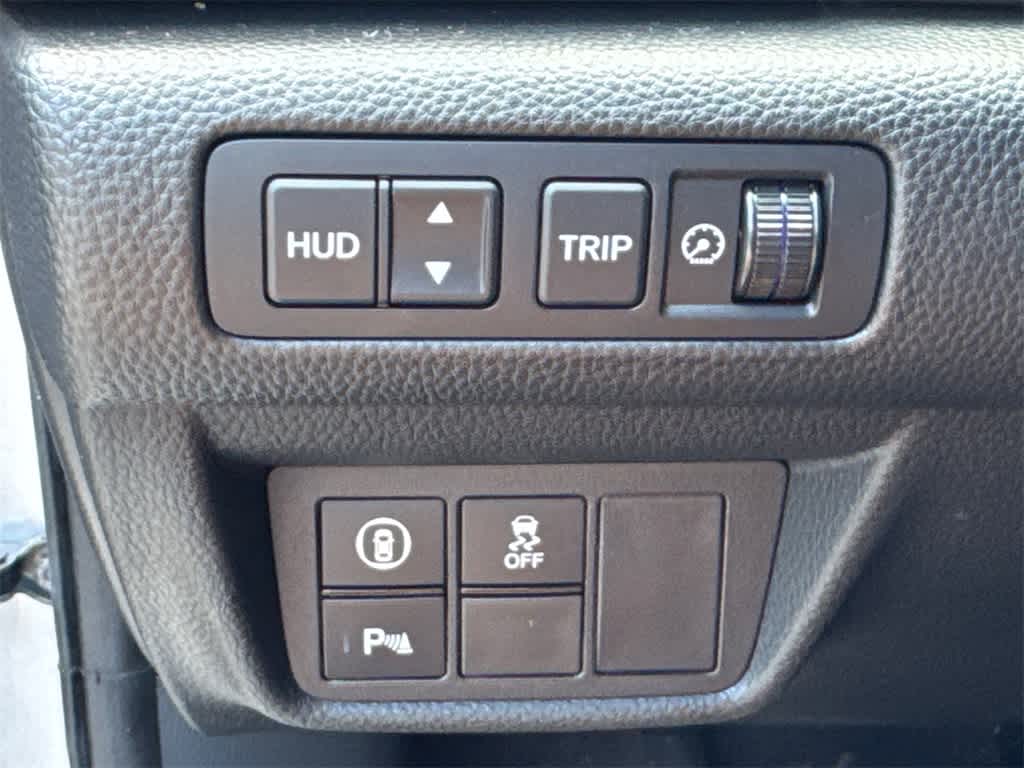 2019 Honda Accord Touring 2.0T Image 20 of 33