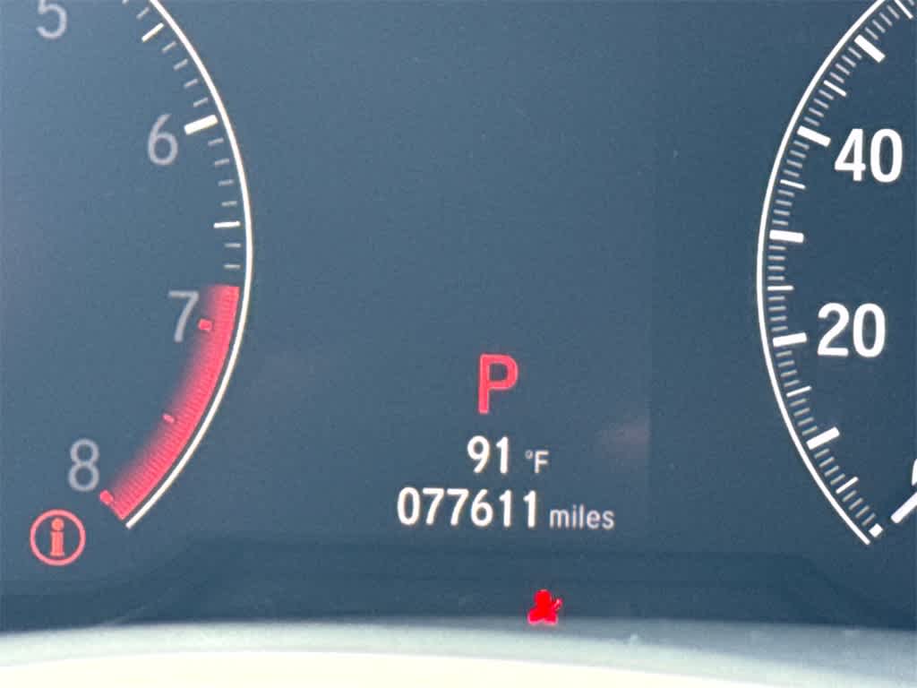 2019 Honda Accord Touring 2.0T Image 16 of 33