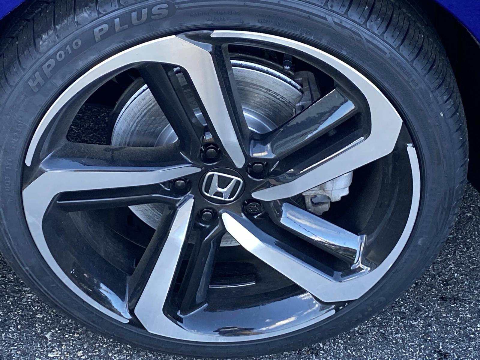 2019 Honda Accord Sport 1.5T Image 8 of 24