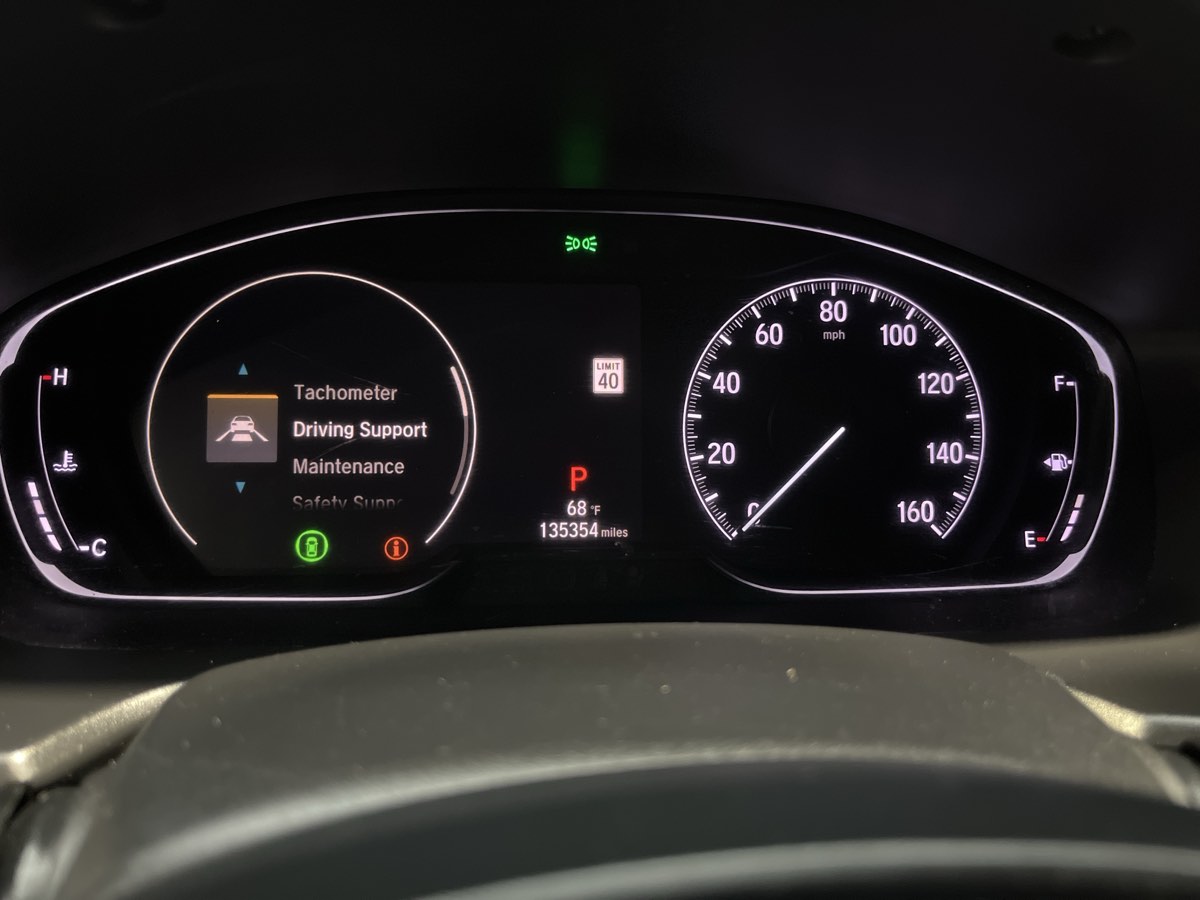 Vehicle image 12 of 33