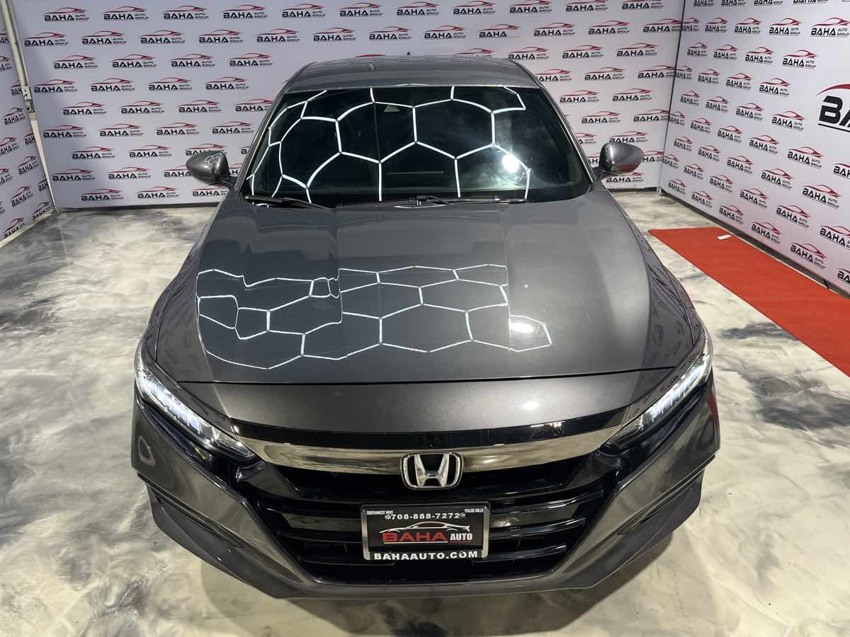 Vehicle image 4 of 33