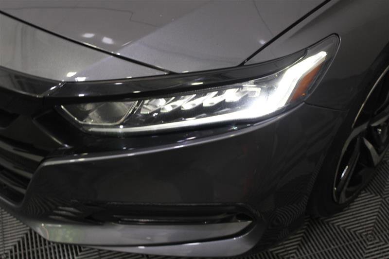 Vehicle image 12 of 51