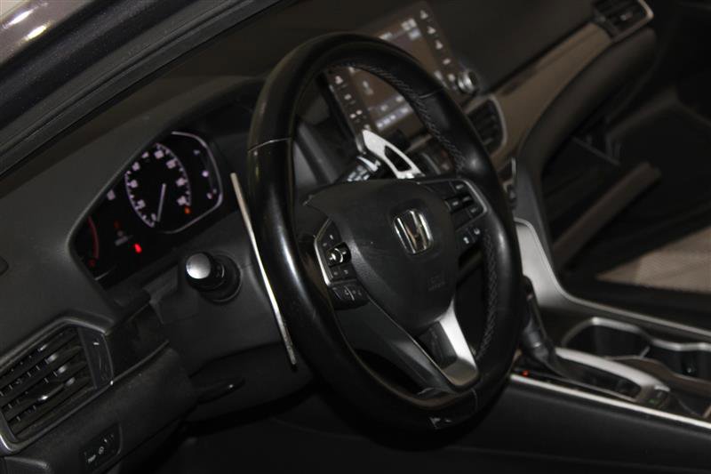 Vehicle image 19 of 51