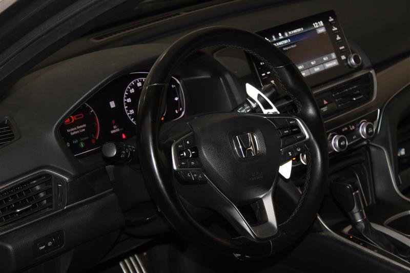 Vehicle image 18 of 51