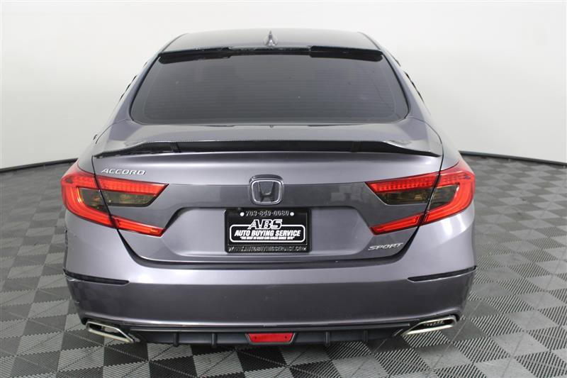 Vehicle image 9 of 51