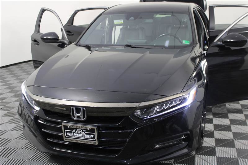 2019 Honda Accord Sport 1.5T Image 2 of 55