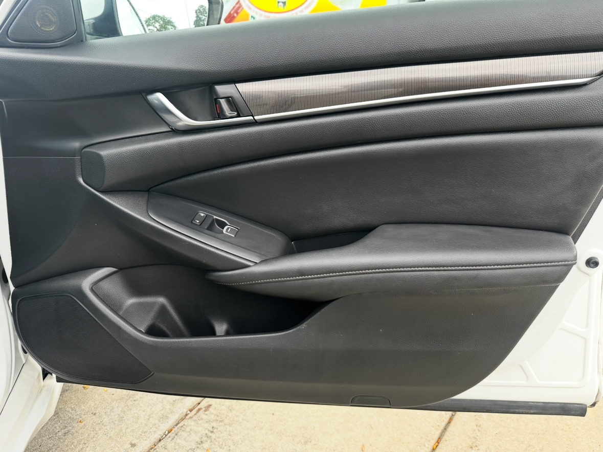 2019 Honda Accord Sport 1.5T Image 29 of 36