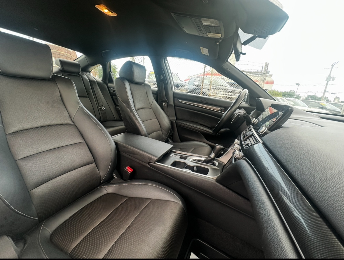 2019 Honda Accord Sport 1.5T Image 13 of 36