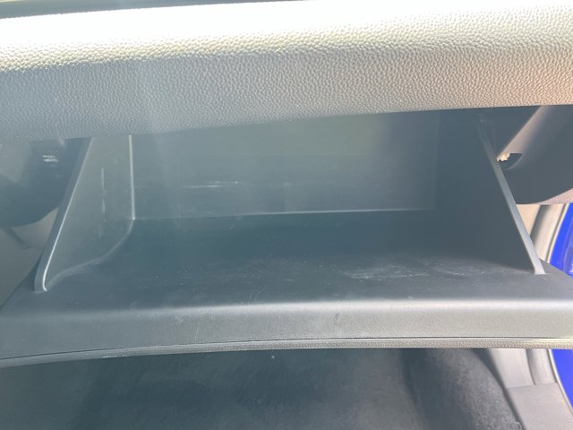 Vehicle image 11 of 33