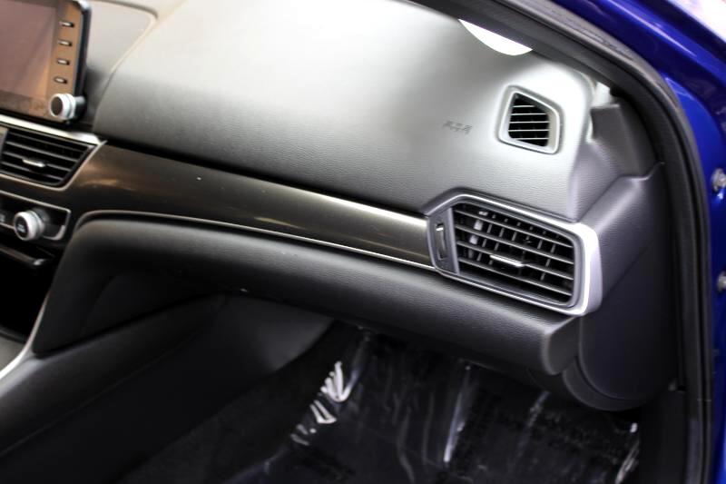 Vehicle image 16 of 24