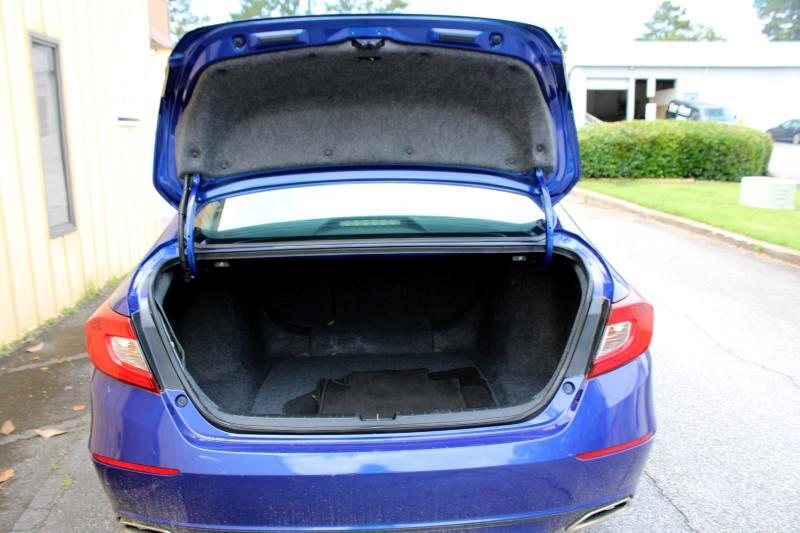 Vehicle image 14 of 24