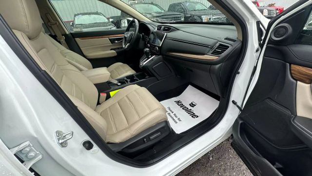 Vehicle image 21 of 51