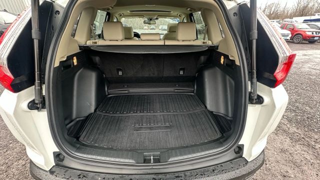 Vehicle image 15 of 51