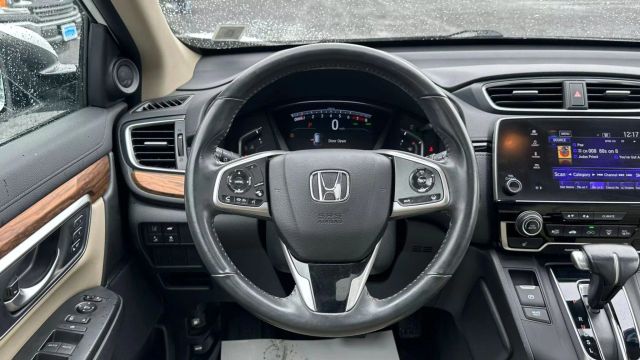 Vehicle image 28 of 51