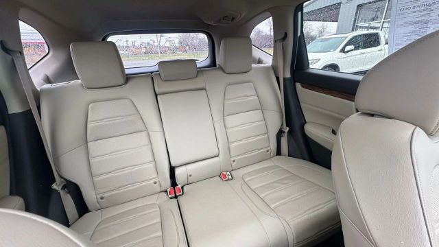 Vehicle image 17 of 51