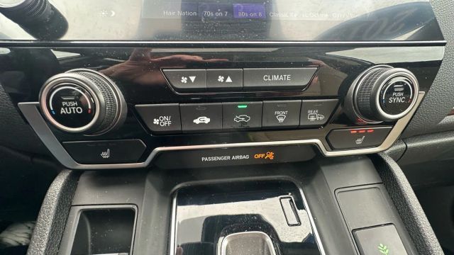 Vehicle image 41 of 51