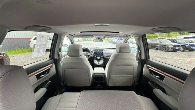 Vehicle image 19 of 49