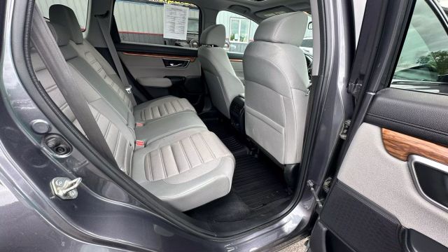 Vehicle image 43 of 49