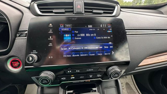 Vehicle image 11 of 49