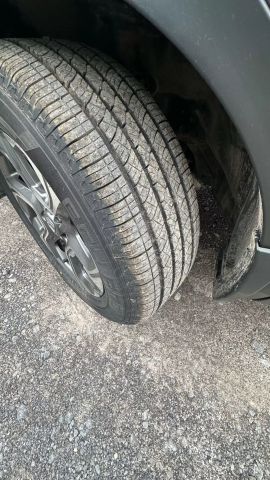 Vehicle image 25 of 49
