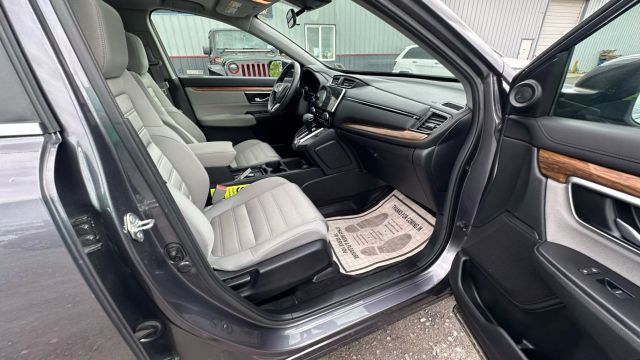 Vehicle image 45 of 49