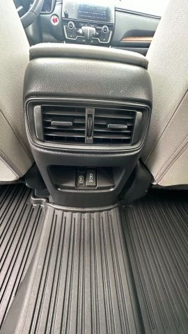 Vehicle image 36 of 49