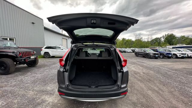 Vehicle image 18 of 49