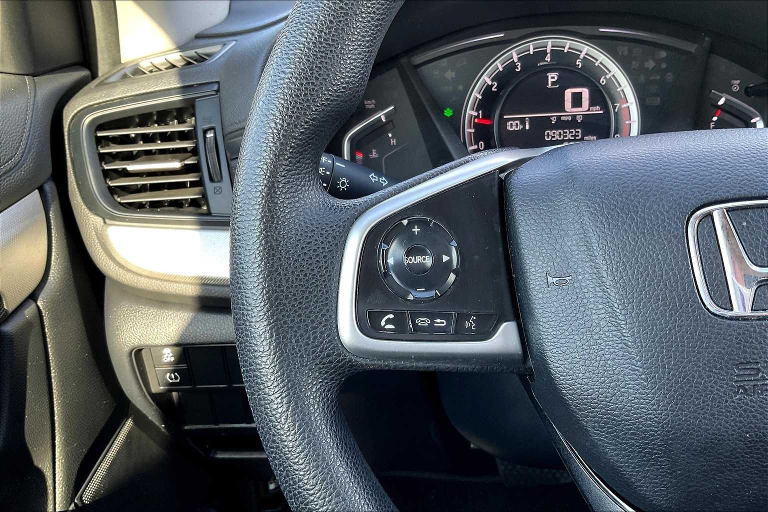 Vehicle image 20 of 31