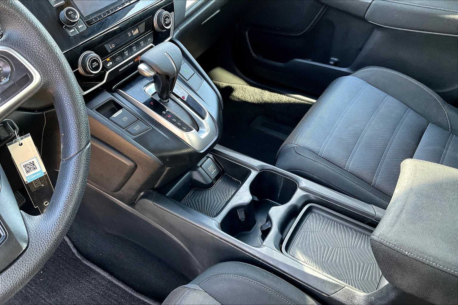 Vehicle image 24 of 31