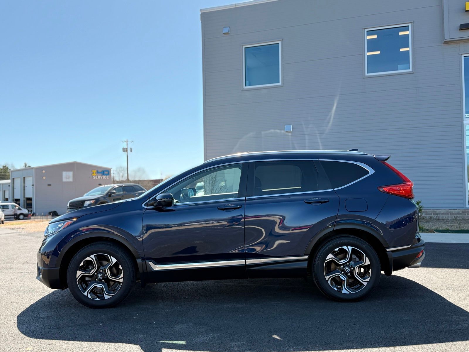 Vehicle image 2 of 40