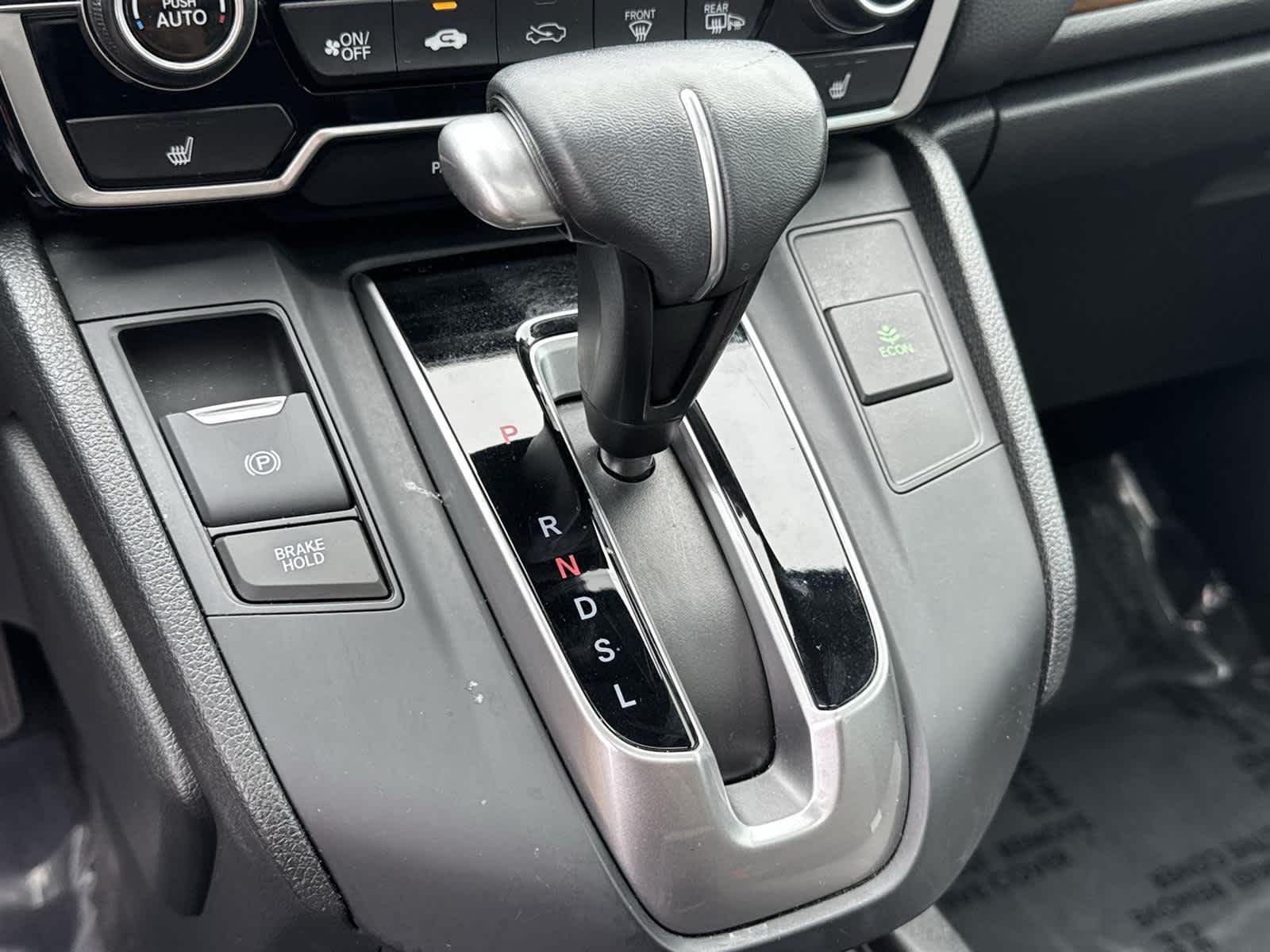 Vehicle image 18 of 33