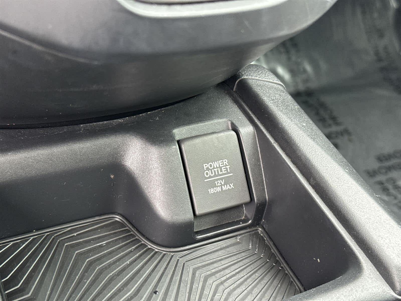 Vehicle image 22 of 33