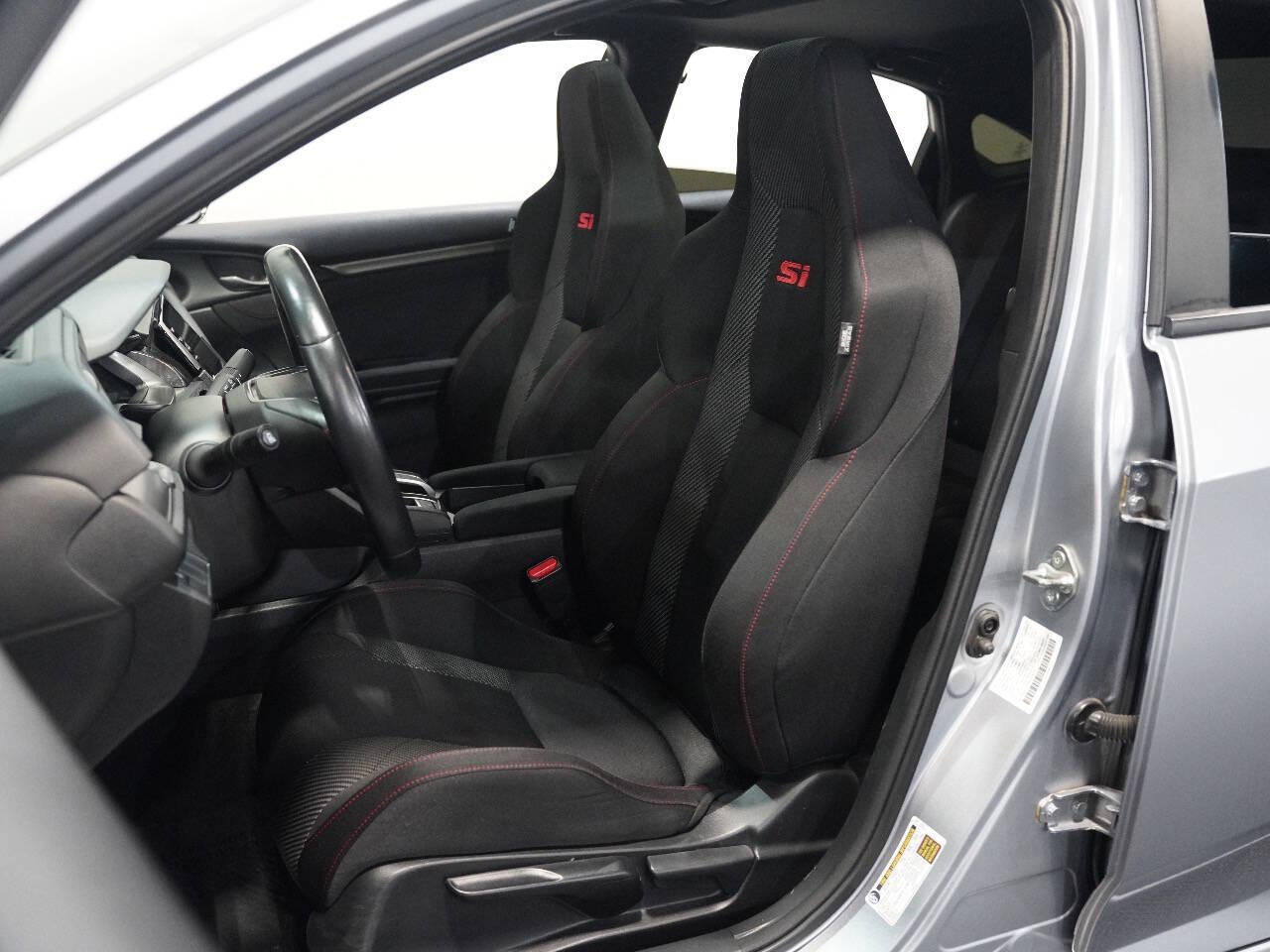 Vehicle image 29 of 56