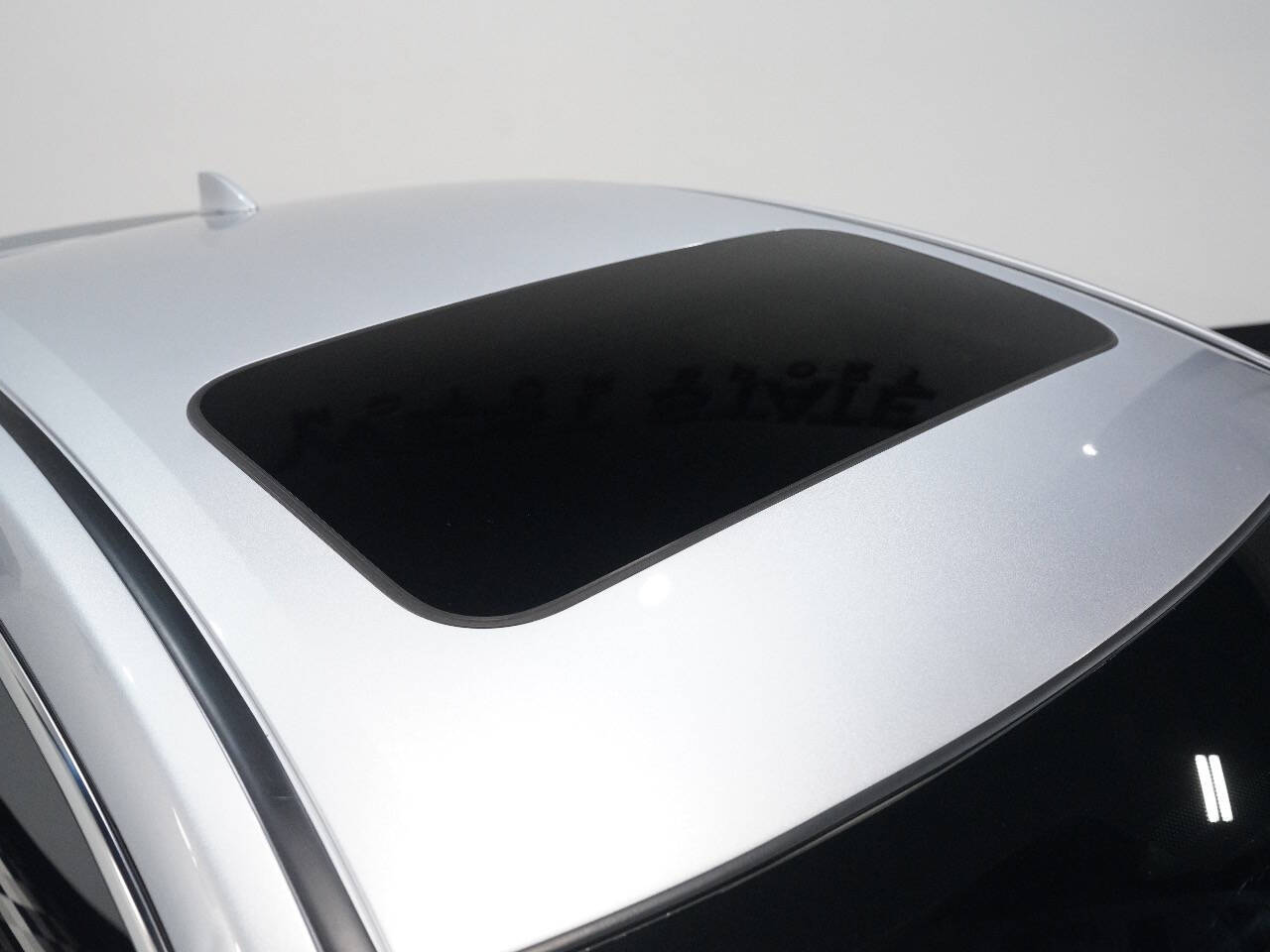 Vehicle image 14 of 56