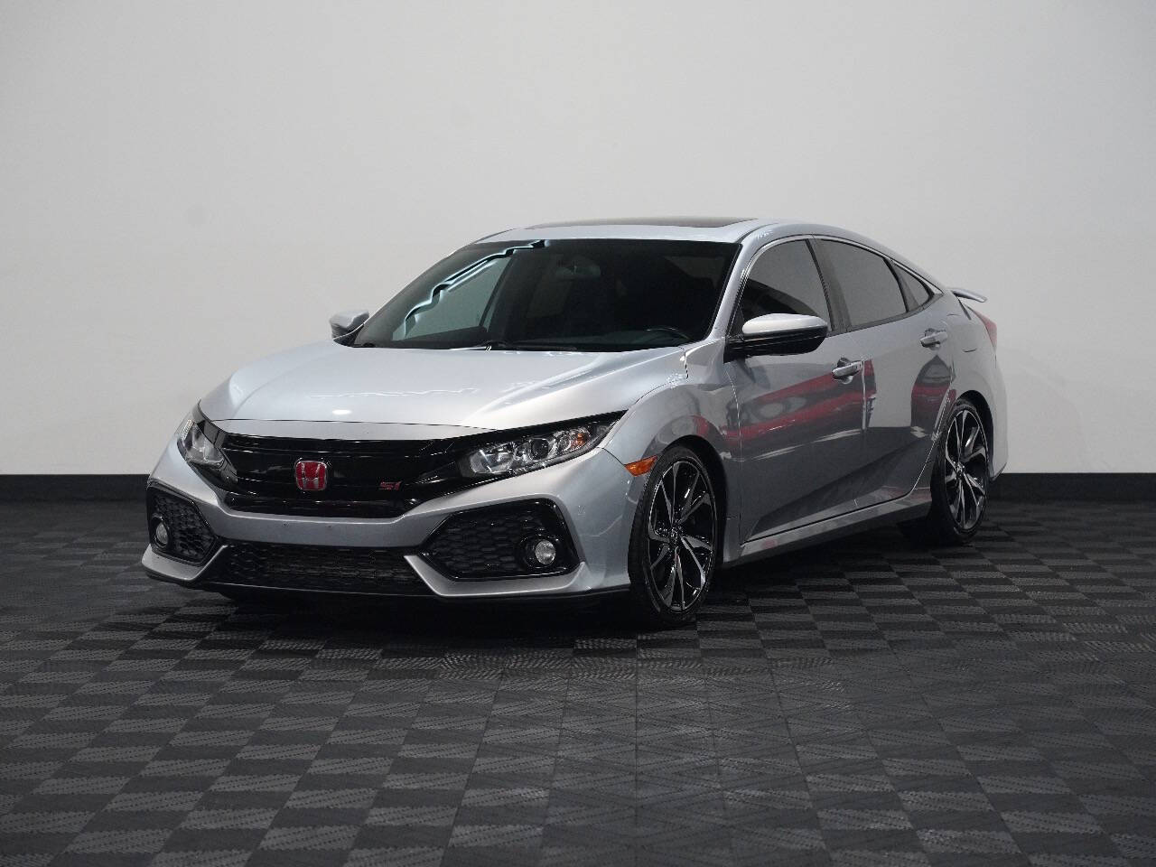 Vehicle image 7 of 56