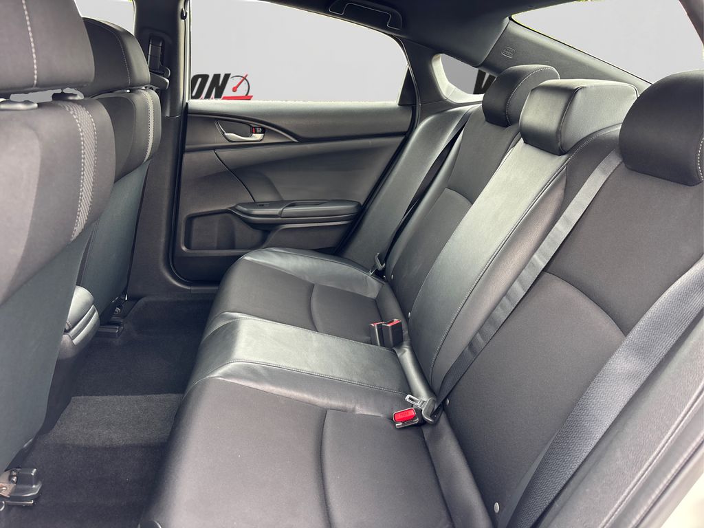 Vehicle image 9 of 36