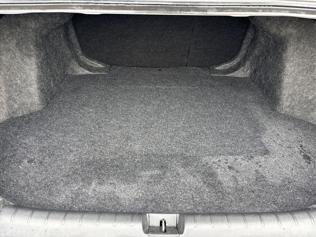Vehicle image 11 of 36
