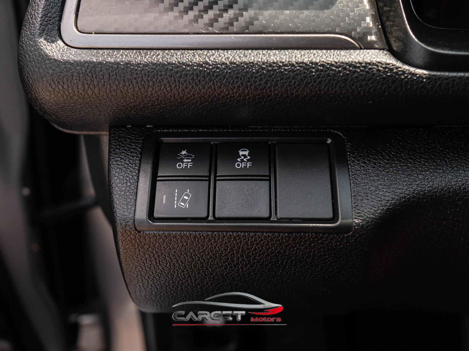 Vehicle image 33 of 46