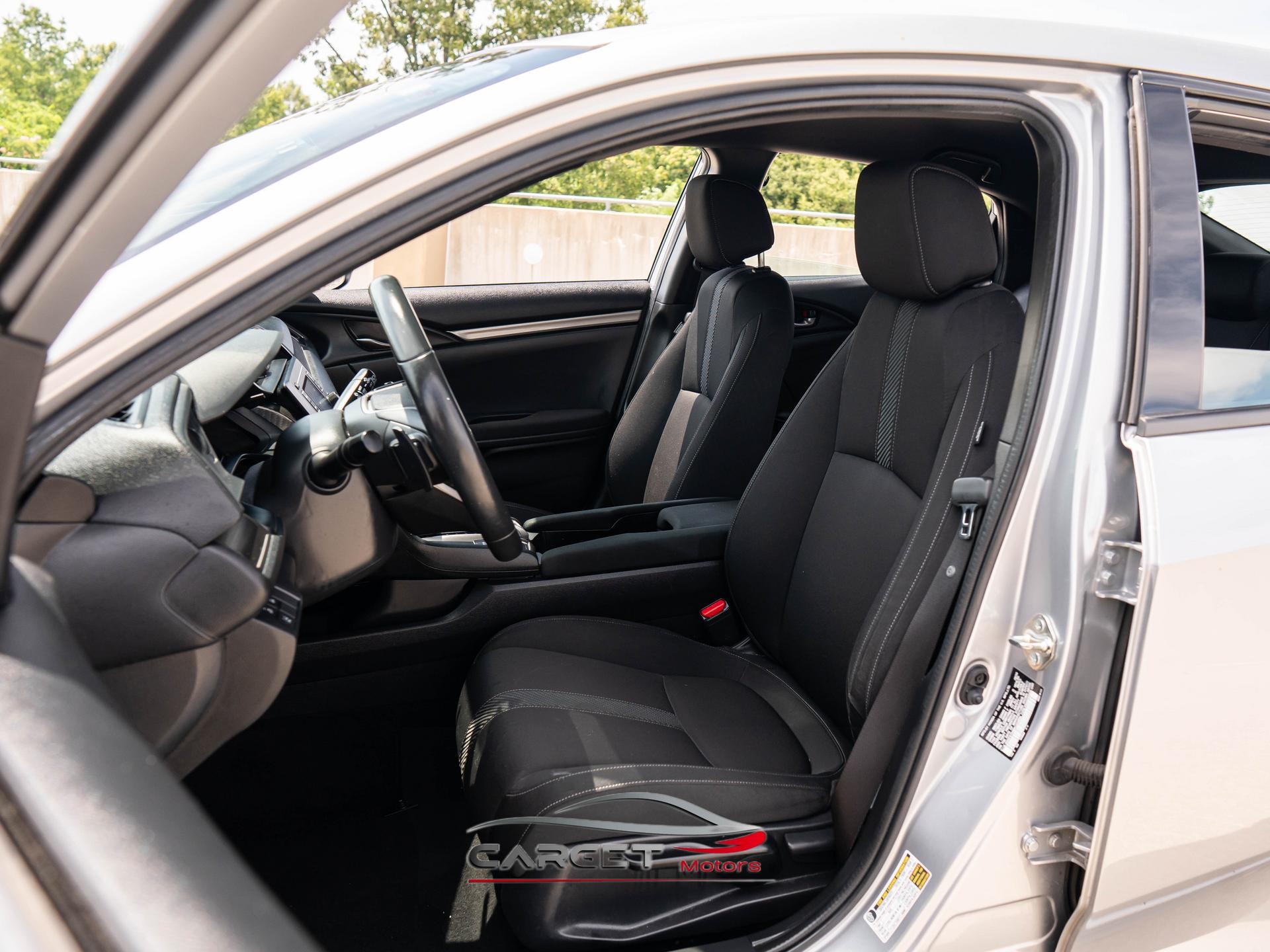 Vehicle image 12 of 46