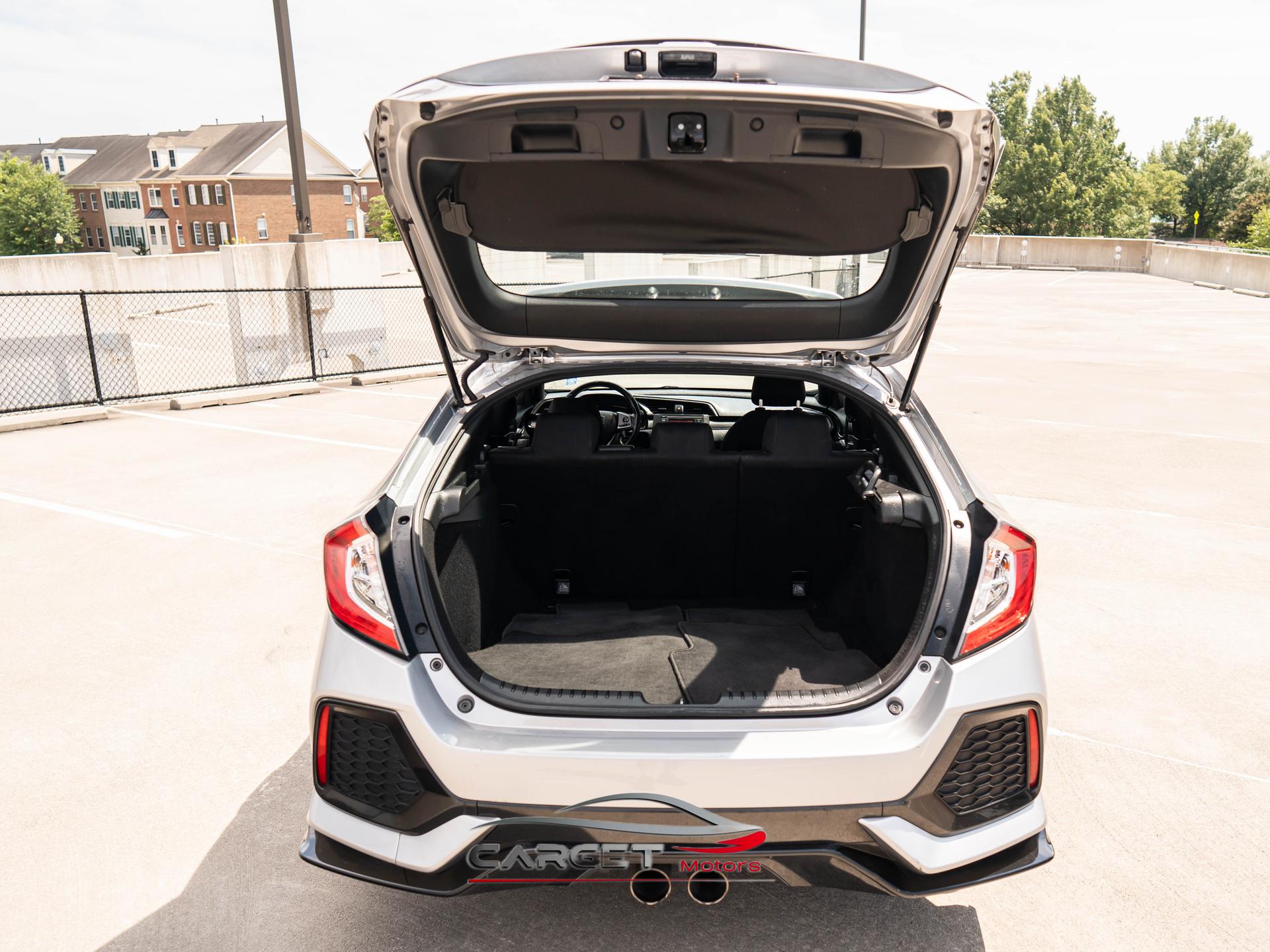 Vehicle image 41 of 46